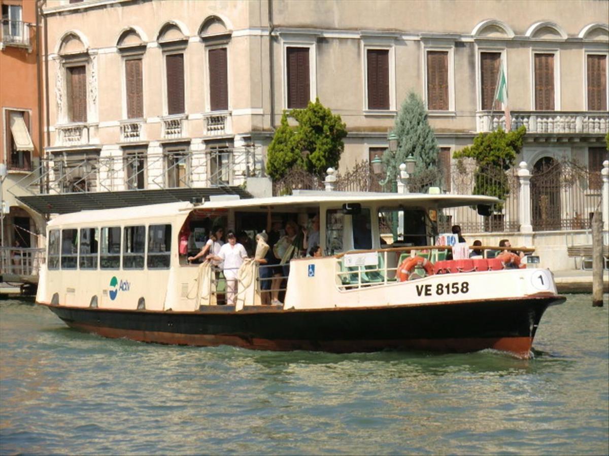 Canal Tron Venedig Exterior foto